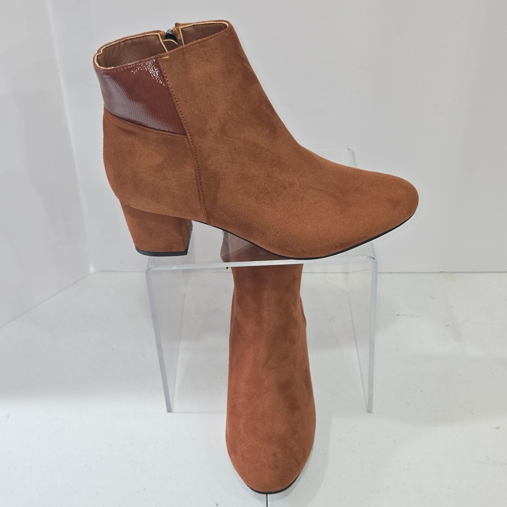Tinstree Womens Brown Faux Suede Ankle Boots Block Heel Side Zip Size 11 AC965